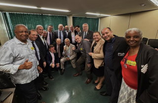 Metalúrgicos do Brasil organizam ofensiva no Senado em defesa da redução da jornada