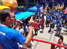Terceirizados da Copasa protestam por melhores condições de trabalho