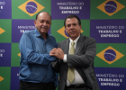 CNM/CUT e CONTICOM entregam acordo nacional a Marinho