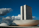70% dos deputados são contra o fim da escala 6×1, mostra pesquisa