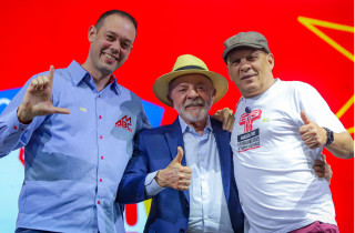 Metalúrgicos do ABC empossam nova direção em ato histórico com Lula