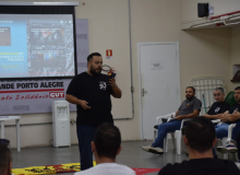 Em Porto Alegre, formação sindical aborda campanha salarial e luta dos trabalhadores