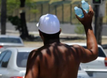 Informalidade atinge 47,4% dos trabalhadores negros do Brasil, diz IBGE
