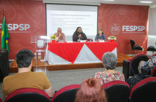 CNM/CUT defende integração internacional e novo projeto de desenvolvimento
