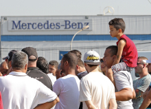 Mercedes-Benz anuncia férias coletivas para 600 trabalhadores por falta de peças