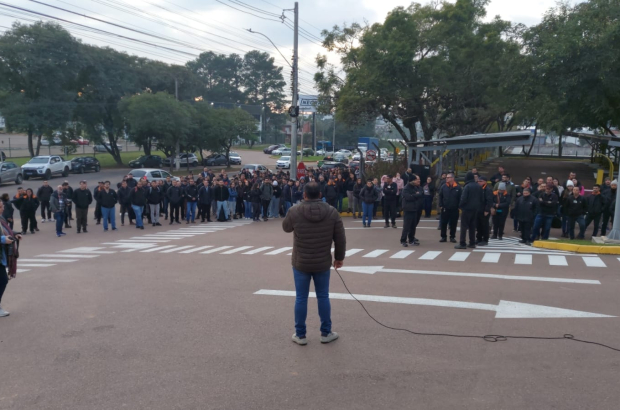 Metalúrgicos da CUT-RS pressionam retorno das negociações com uma proposta digna