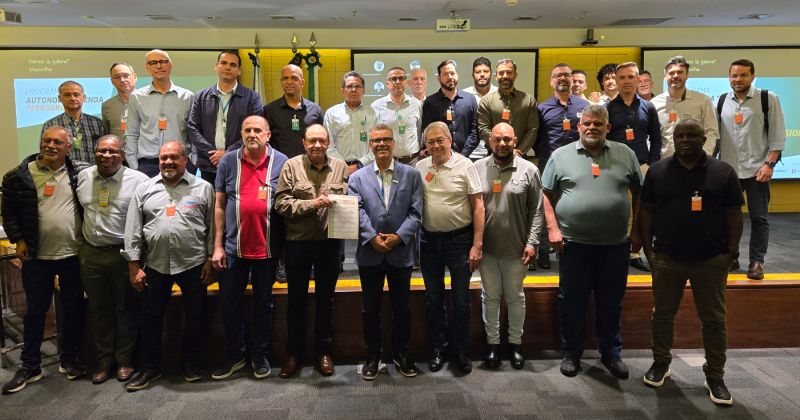 CNM/CUT assina acordo nacional com a Petrobras